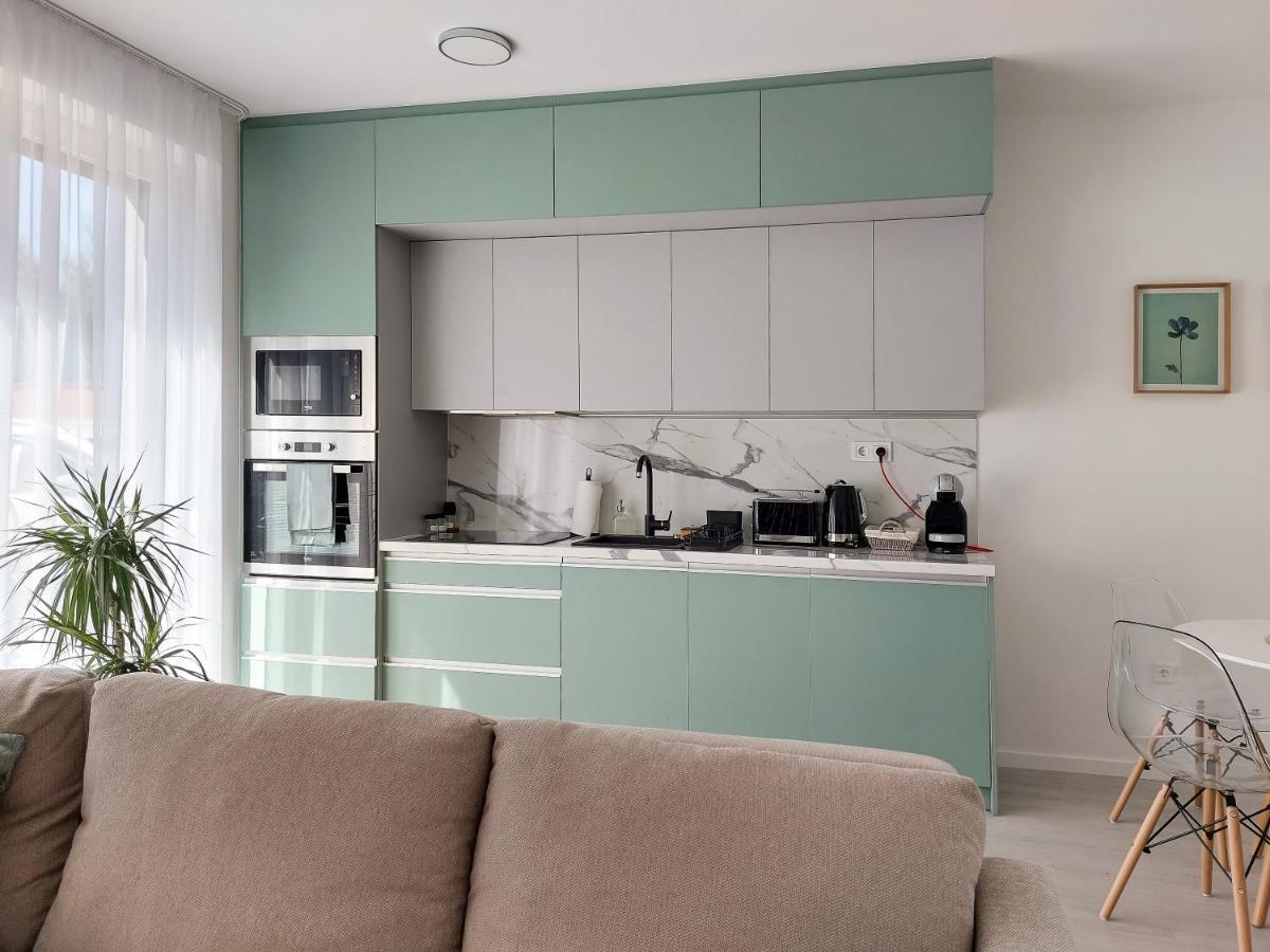 Linden Apartman 001 - Adults Only โมชนมายารูวาร์ ภายนอก รูปภาพ