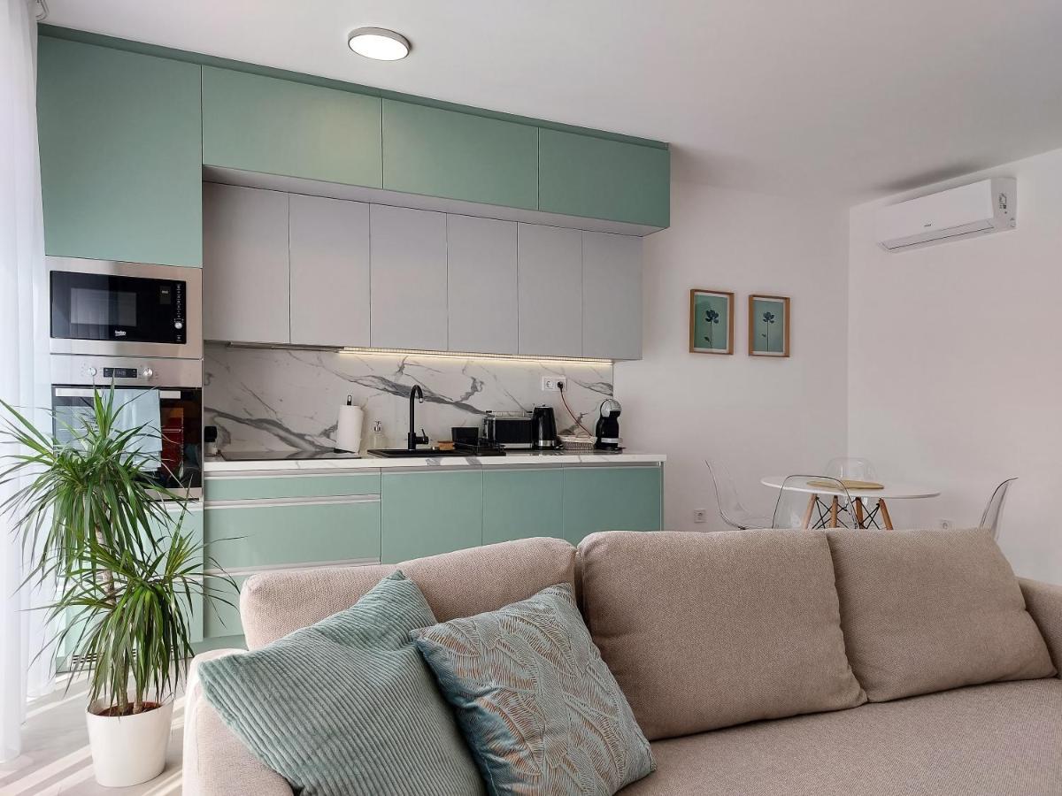 Linden Apartman 001 - Adults Only โมชนมายารูวาร์ ภายนอก รูปภาพ